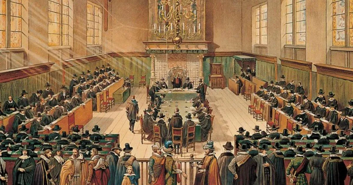 Historisk illustrasjon av en stor forsamling i en sal, med menn i svarte klær rundt et langt bord